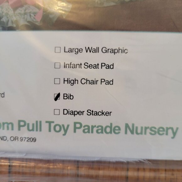 Daisy Kingdom Pull Toy Parade Bib Kit 7014 Baby Shower Gift - Picture 6 of 6